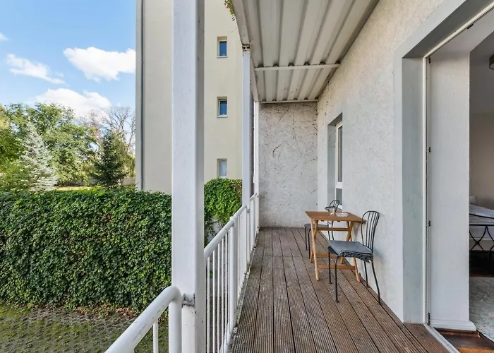 Bright 3-Room Apartment Near Prenzlauer Berg