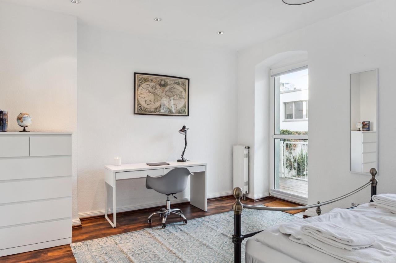 Bright 3-room Near Prenzlauer Berg Appartement Berlijn