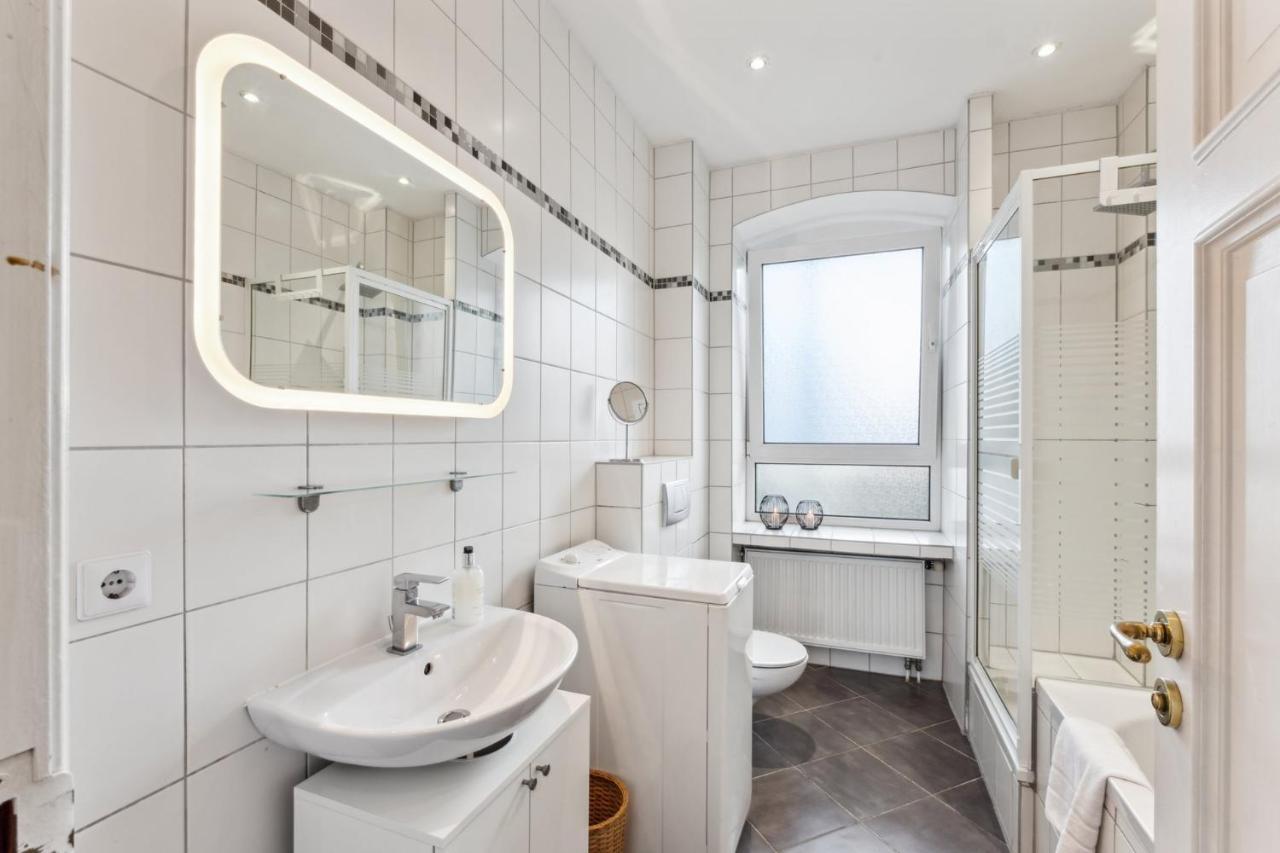 Bright 3-room Near Prenzlauer Berg Berlijn